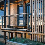 Pauha - Auroras And Sauna At The Seaside Cabin, Near Rovaniemi *