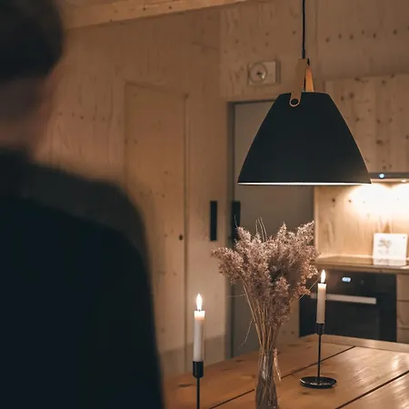 Pauha - Auroras And Sauna At The Seaside Cabin, Near Rovaniemi בקתה