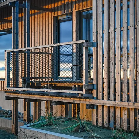 Pauha - Auroras And Sauna At The Seaside Cabin, Near Rovaniemi *
