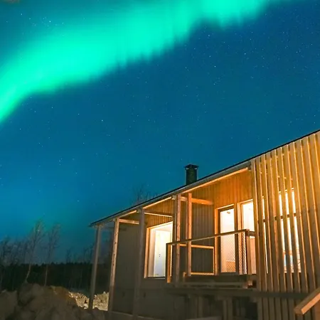 Pauha - Auroras And Sauna At The Seaside Cabin, Near Rovaniemi *
