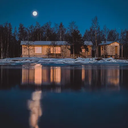 Pauha - Auroras And Sauna At The Seaside Cabin, Near Rovaniemi Alpstuga Ii